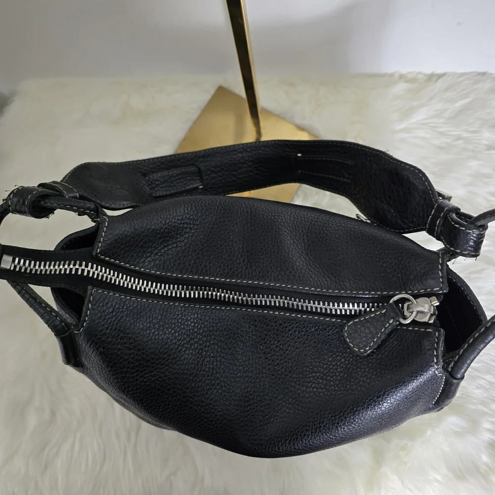 Prada Black Leather Women's Bag - Picture 5 of 16